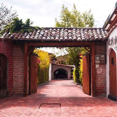 Bamboo Village Place Tumbaco Dış mekan fotoğraf